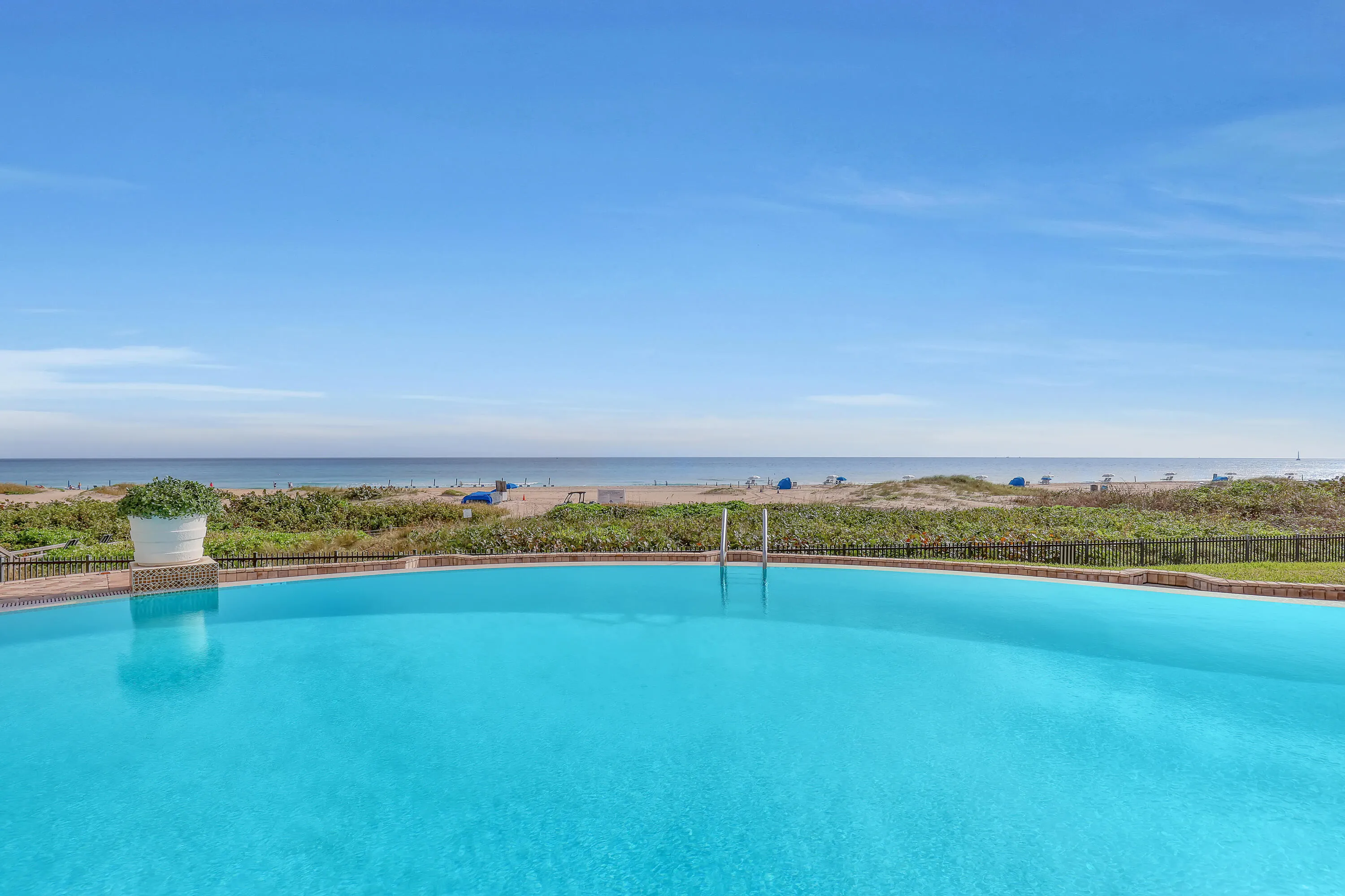 Ritz Carlton (15)