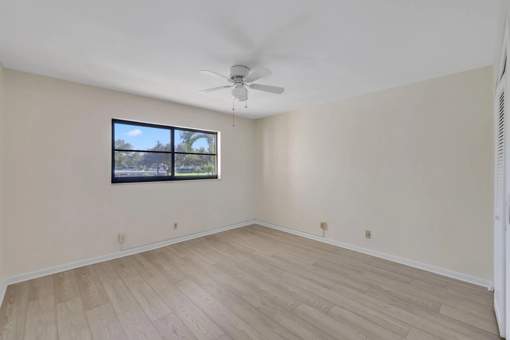 200 intracoastal - 29.jpg-SMALL