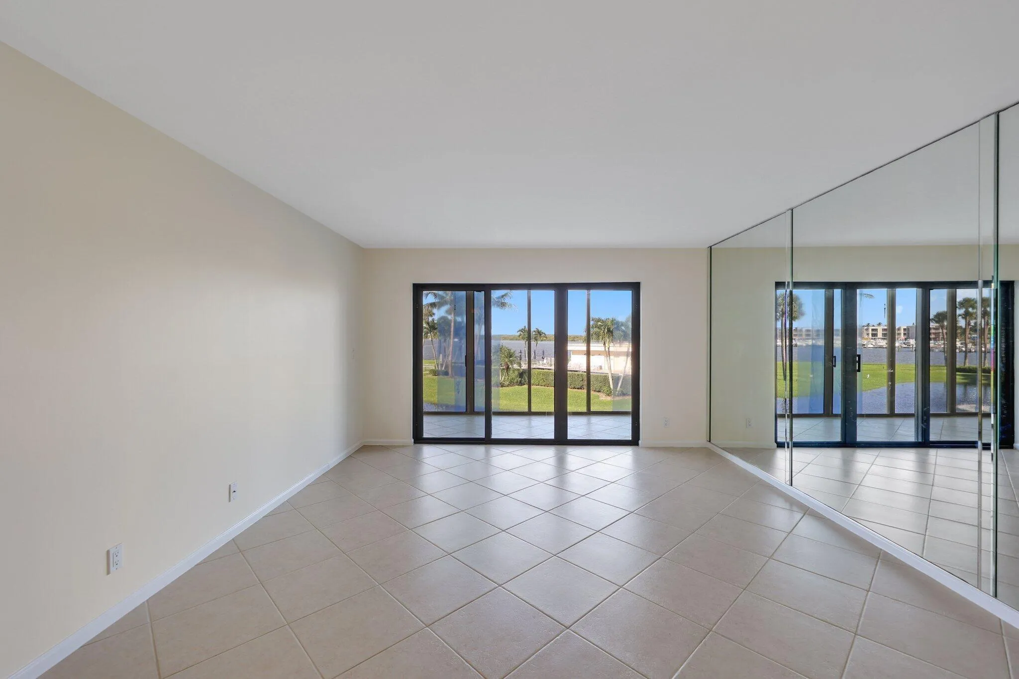 200 intracoastal - 14.jpg-SMALL
