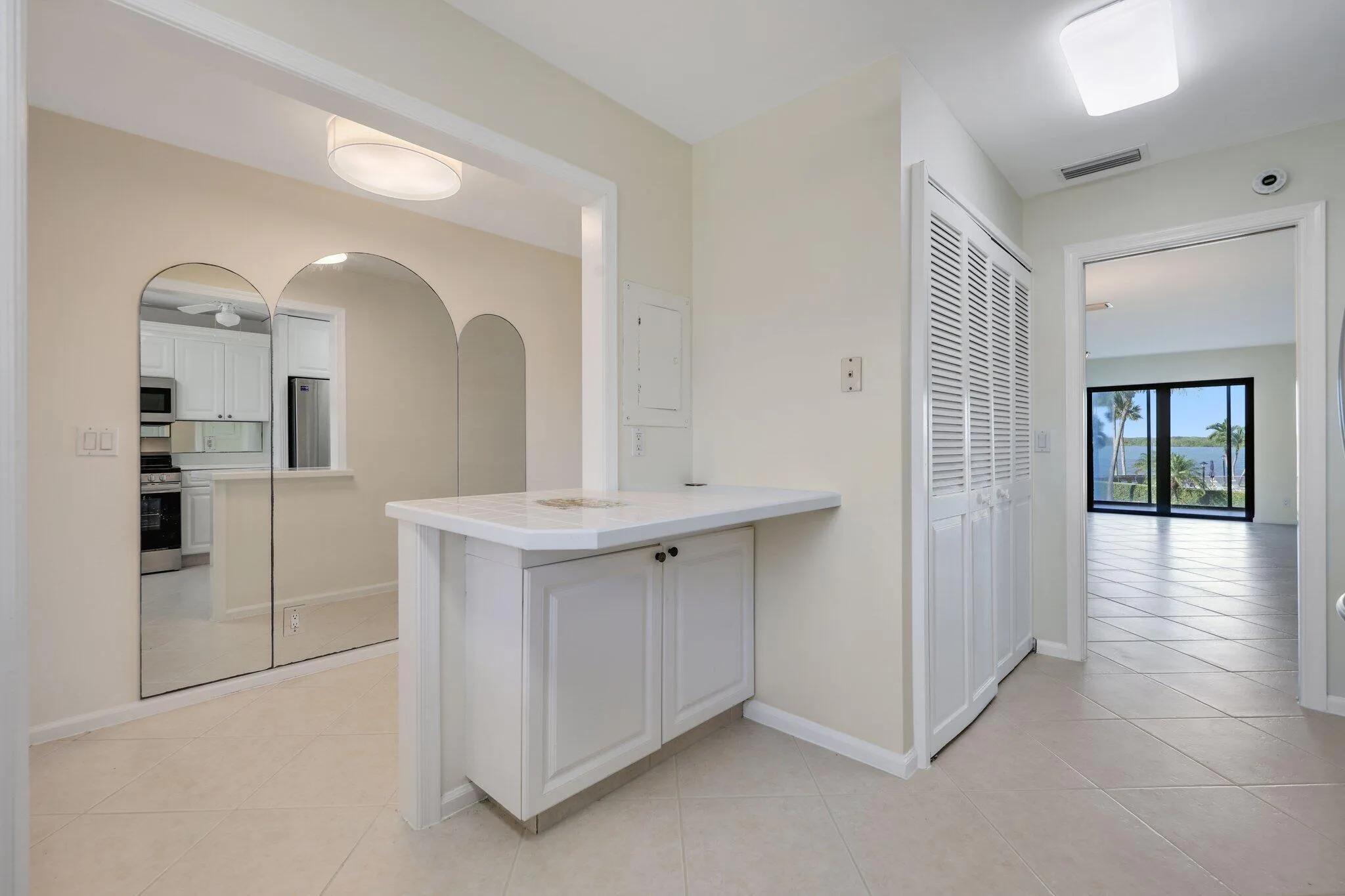 200 intracoastal - 9.jpg-SMALL