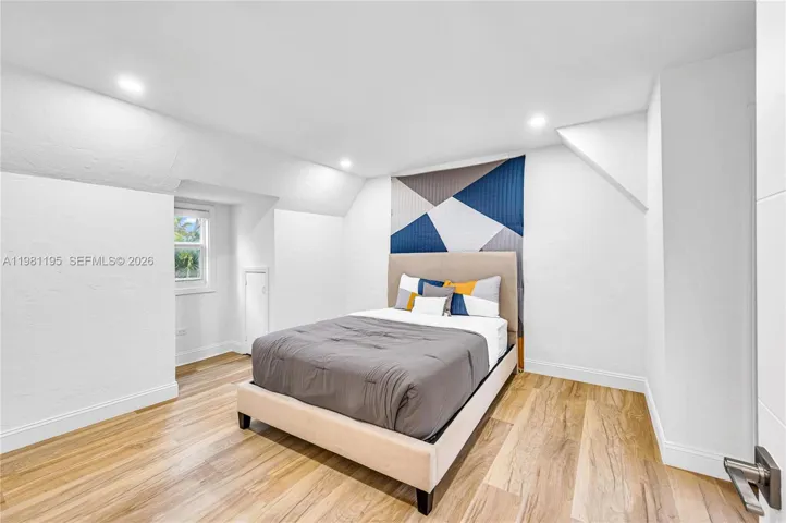 Guest bedroom #1