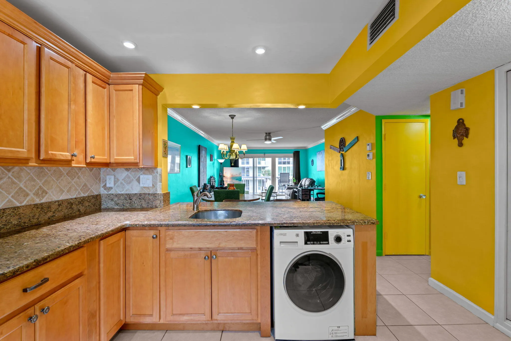 8-web-or-mls-A7408317