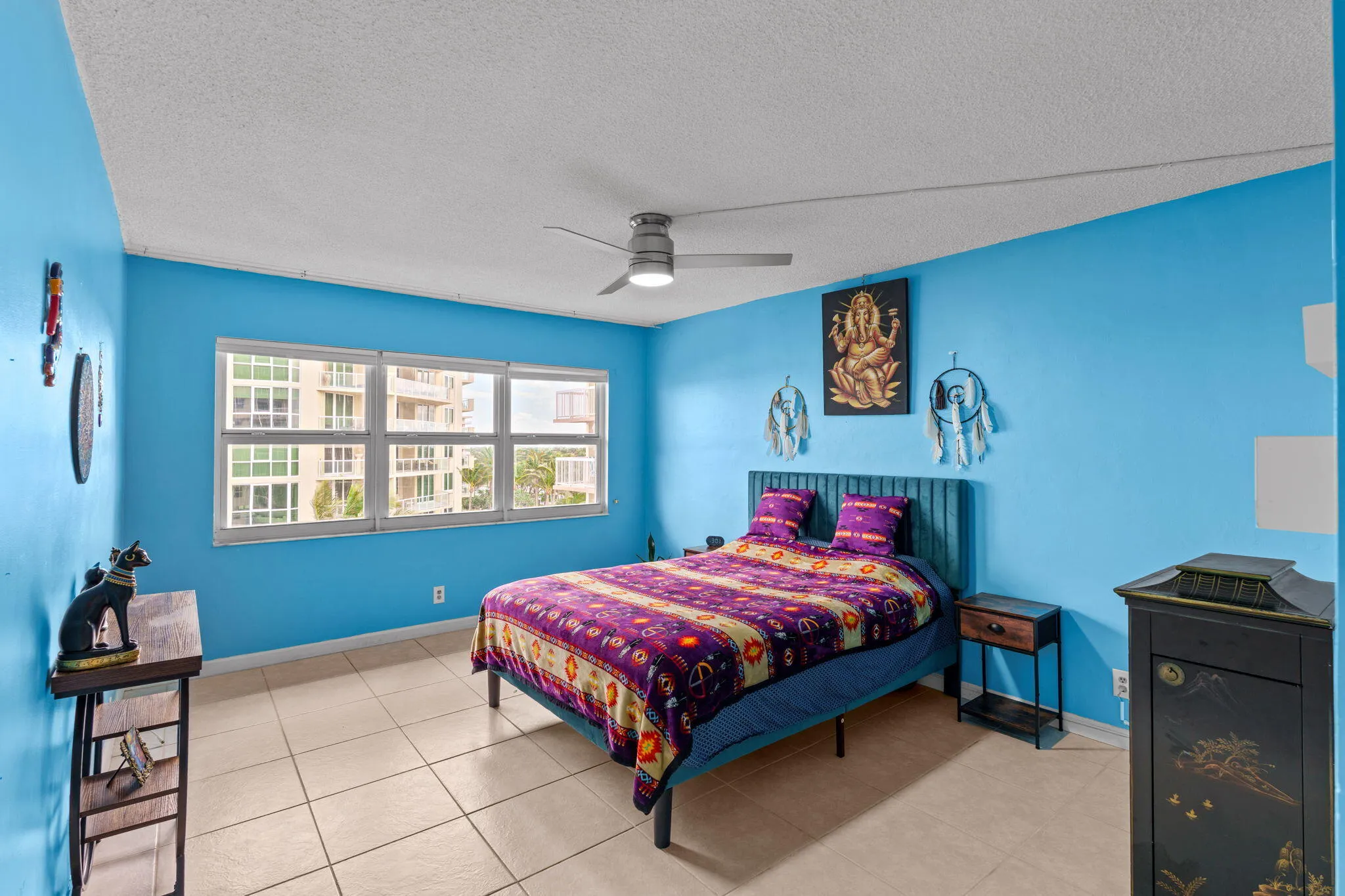 18-web-or-mls-A7408371