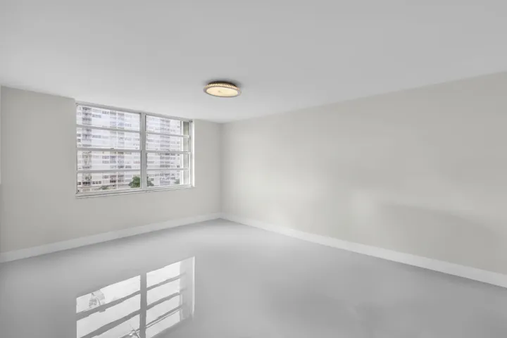 2780 NE 183 Street Apt 716 - 24