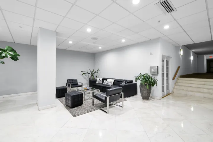 2780 NE 183 Street Apt 716 - 30