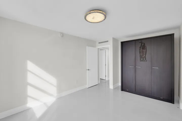 2780 NE 183 Street Apt 716 - 23