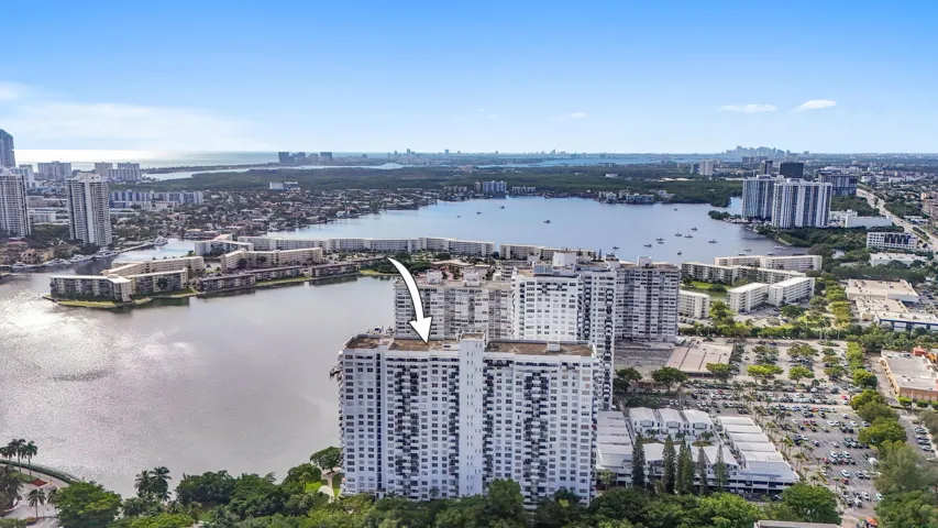 2780 NE 183 Street Apt 716 - 49