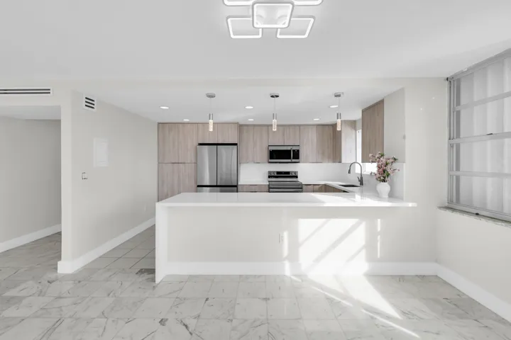 2780 NE 183 Street Apt 716 - 6