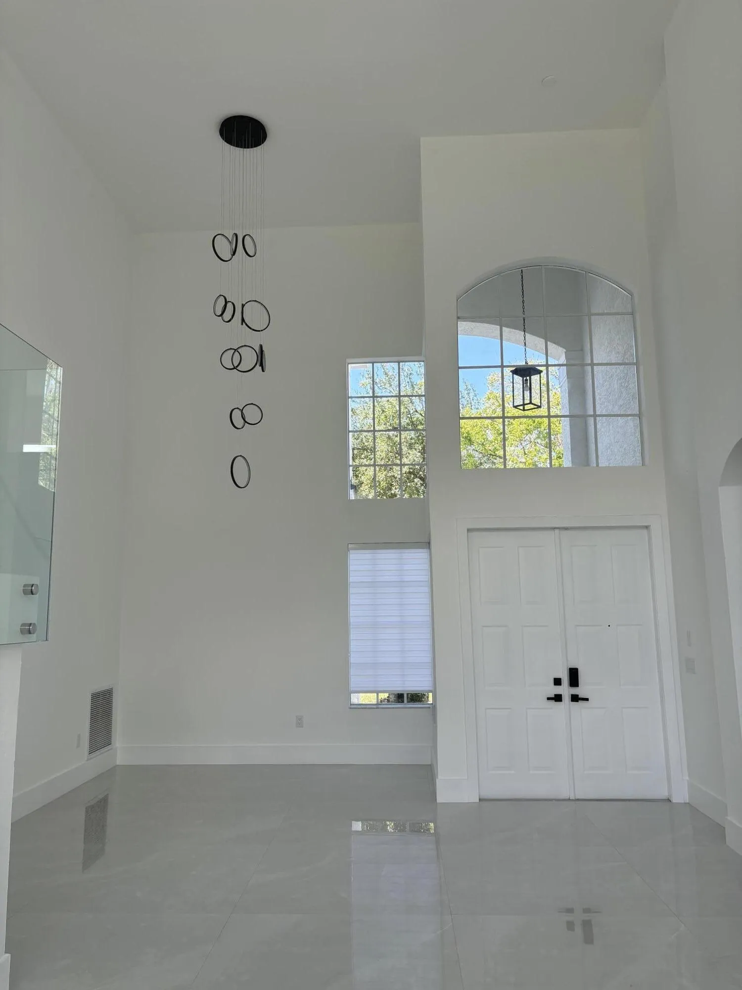 5227Entryway