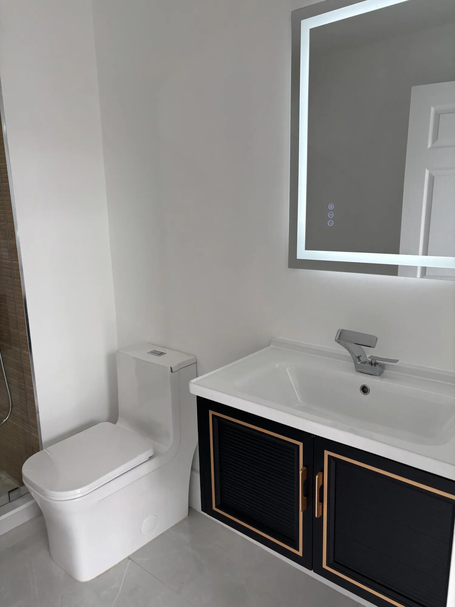 5227Bathroom6