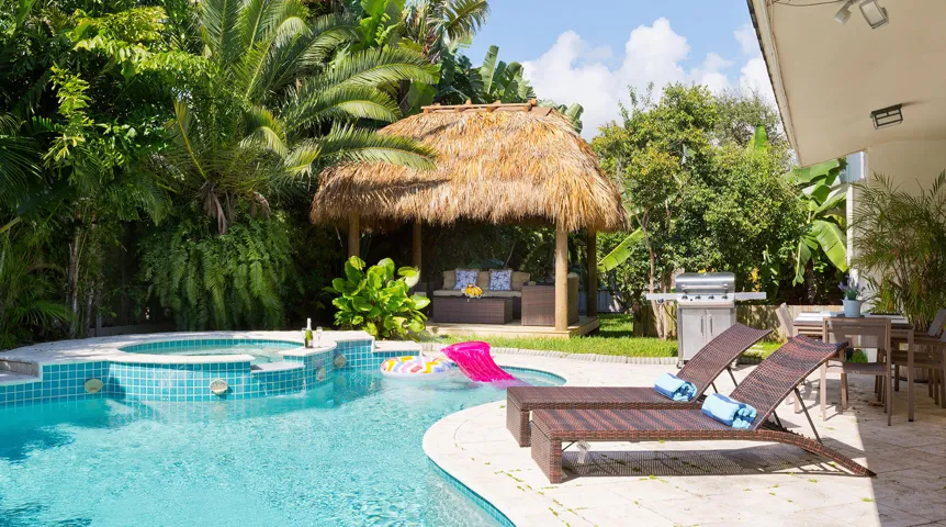 36_Pool_Jacuzzi1