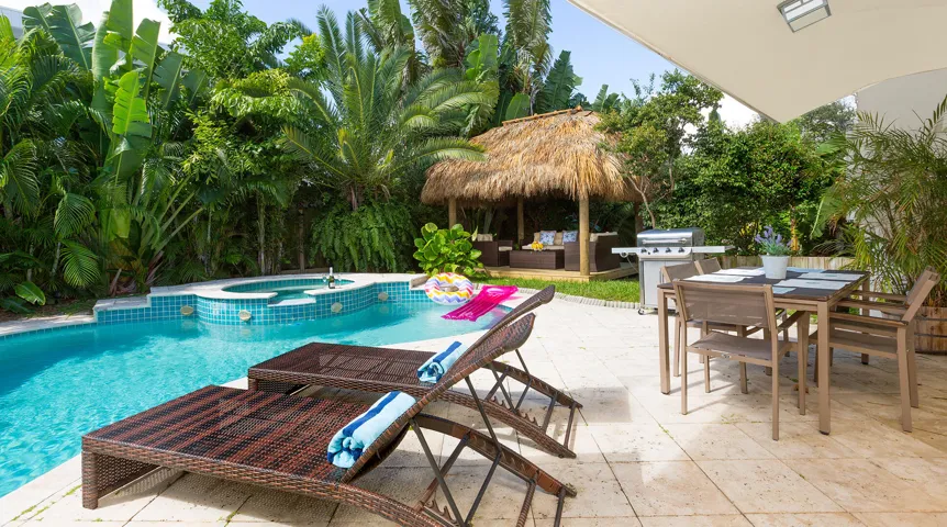 34_Pool_Patio_1