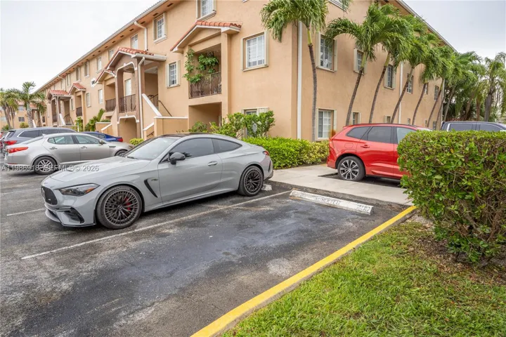 Corner Parking 1