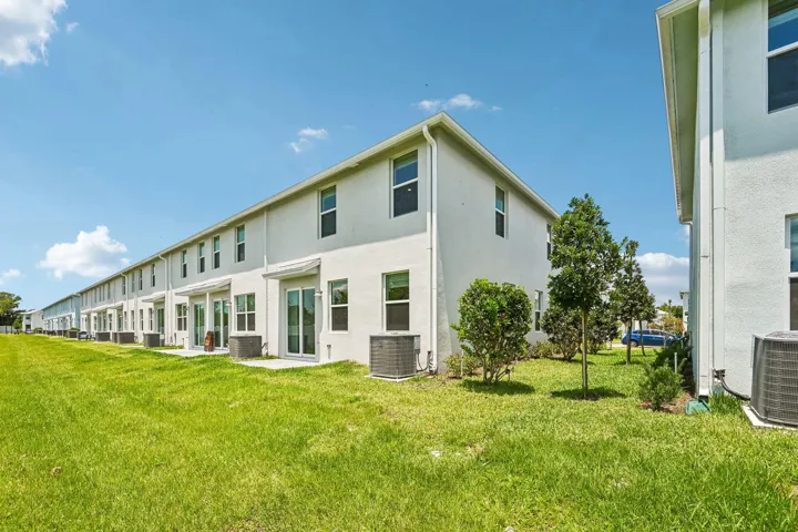 602 Salisbury Cir Fort Pierce Fl (2)