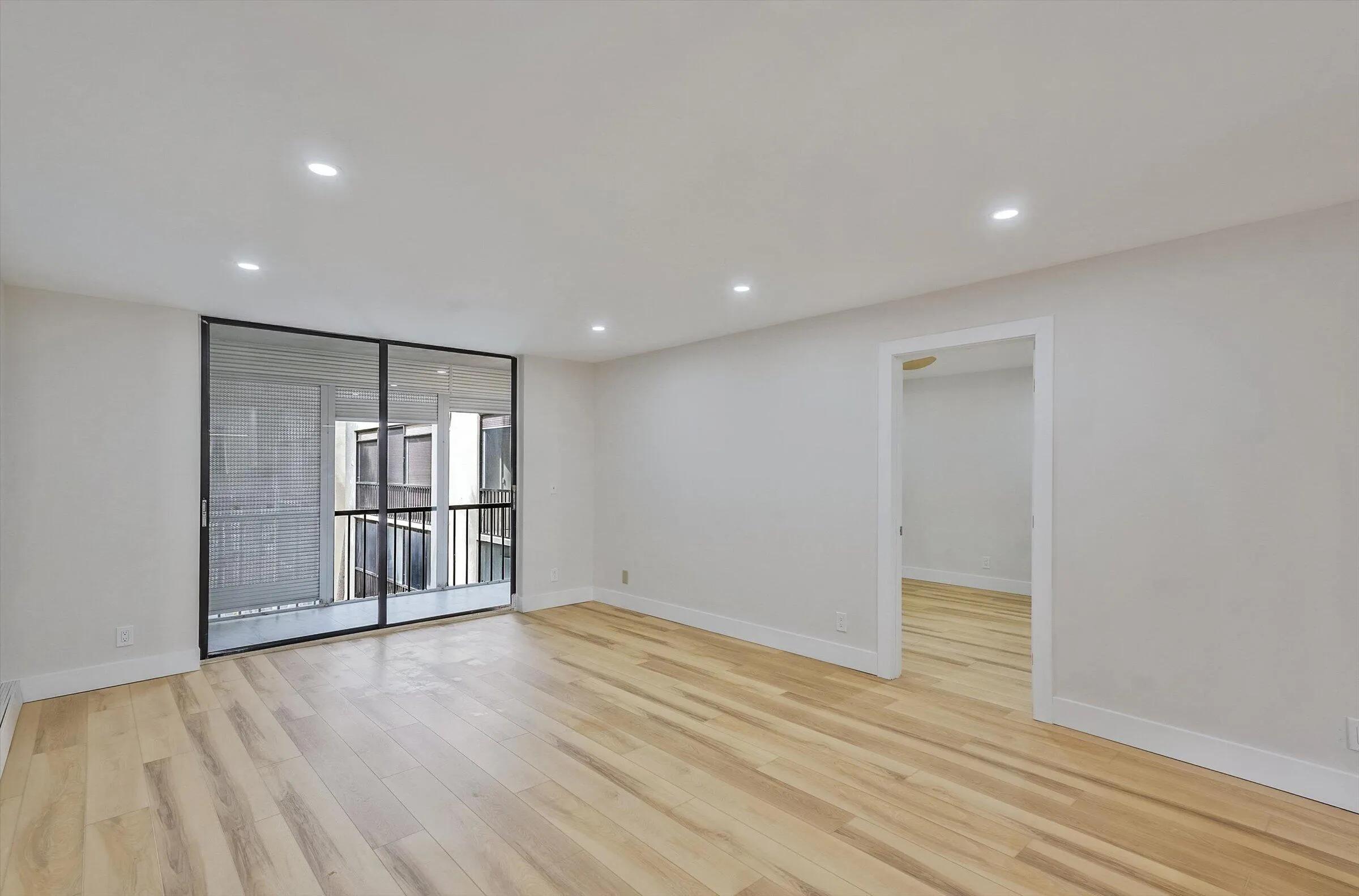 10-5220 Las Verdes Circle Unit 321-10