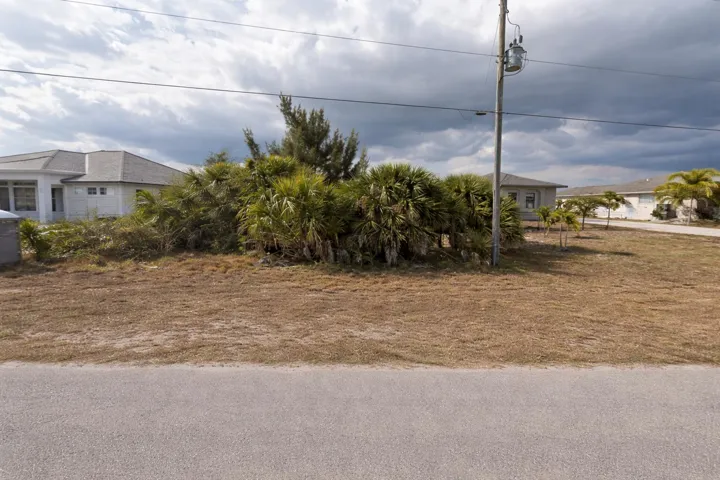 15060 Alsask Circle, Port Charlotte, FL,