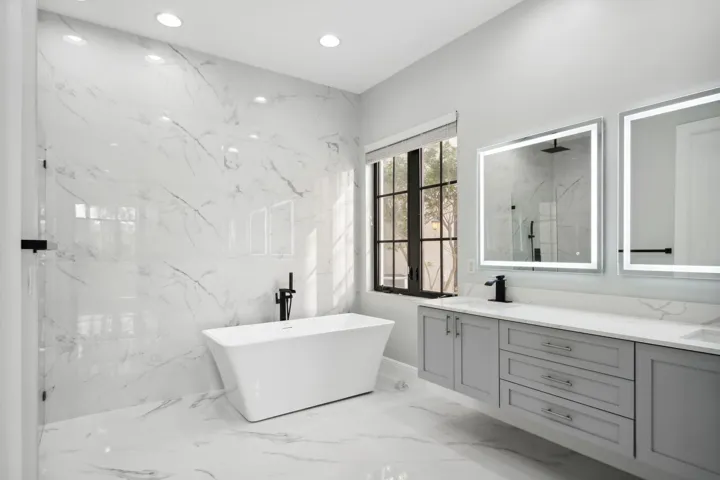M. BATH FREE STANDING TUB