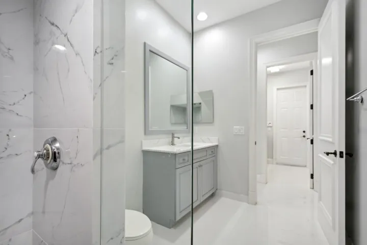 BATH 4