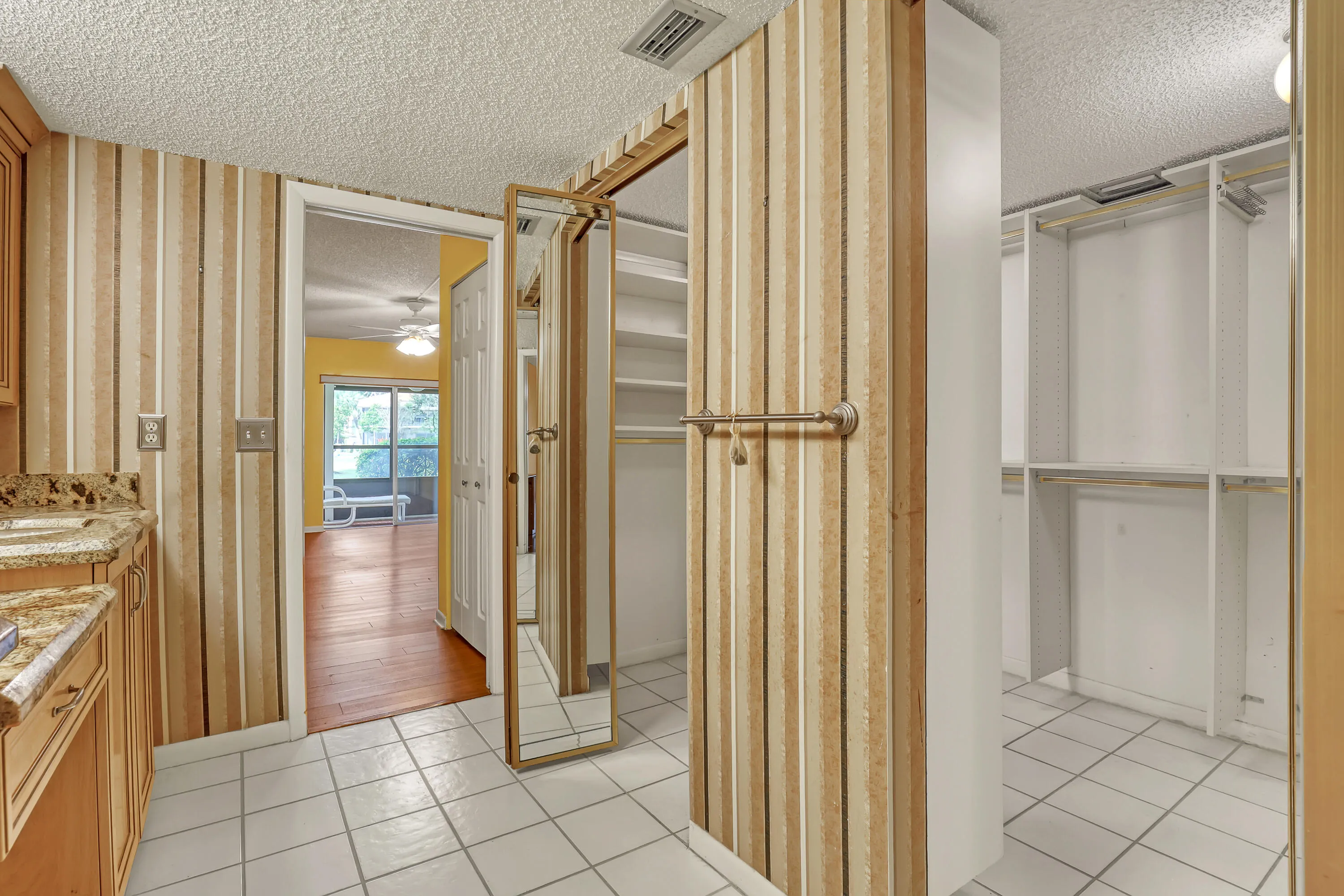 5869 Sugar Palm #C (24)