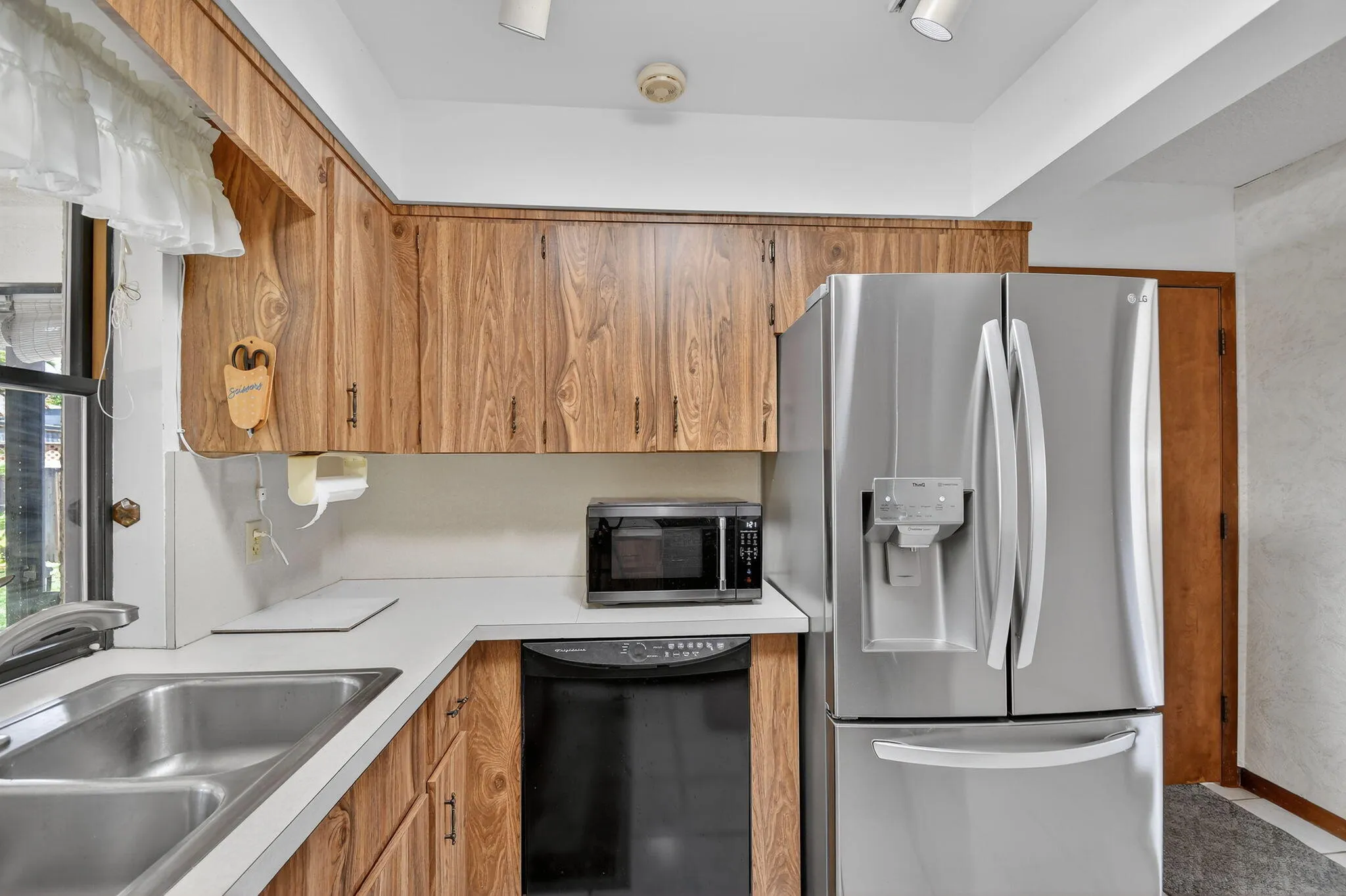 68 Kitchen