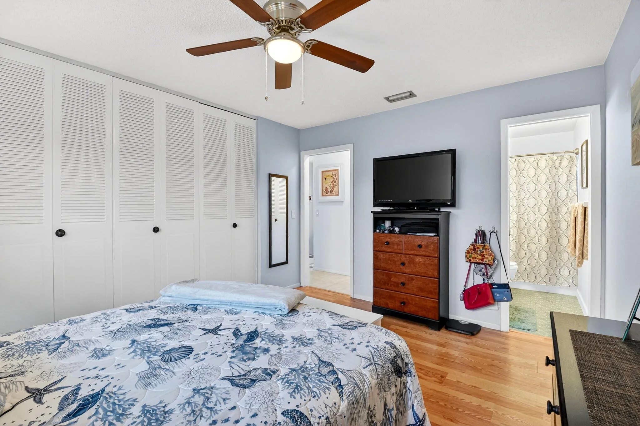 Functional layout with direct access to private bath.