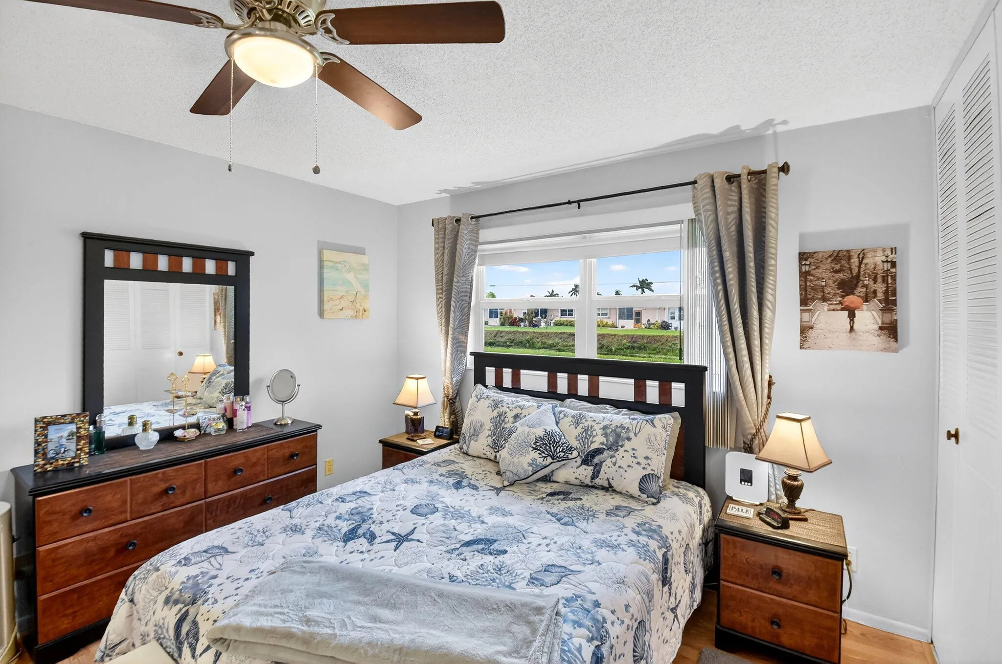 Sunlit space with peacful outlook & inviting ambiance.