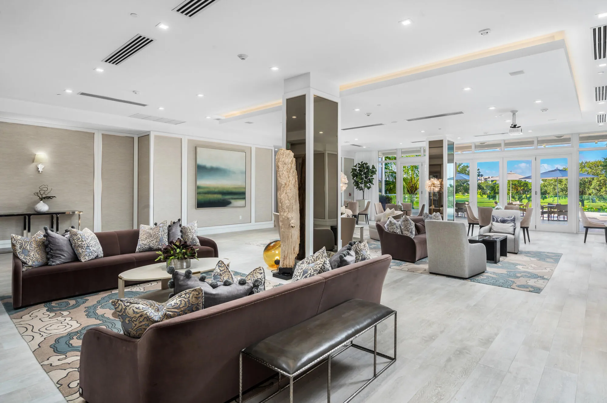 Akoya Social Room