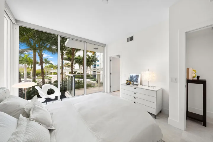 Guest Suite 3 with En-suite Bath