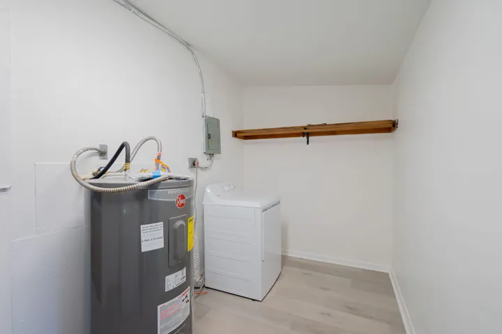 Laundry Room/Utility Room