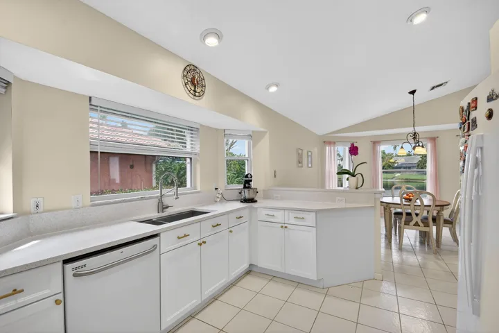 Kitchen/ Breakfast room