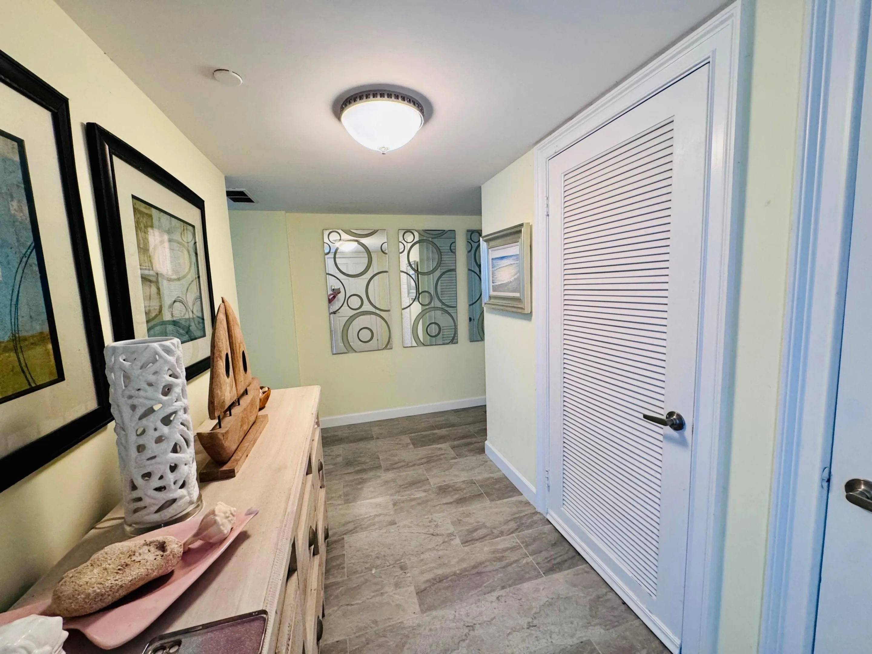 Unit Foyer