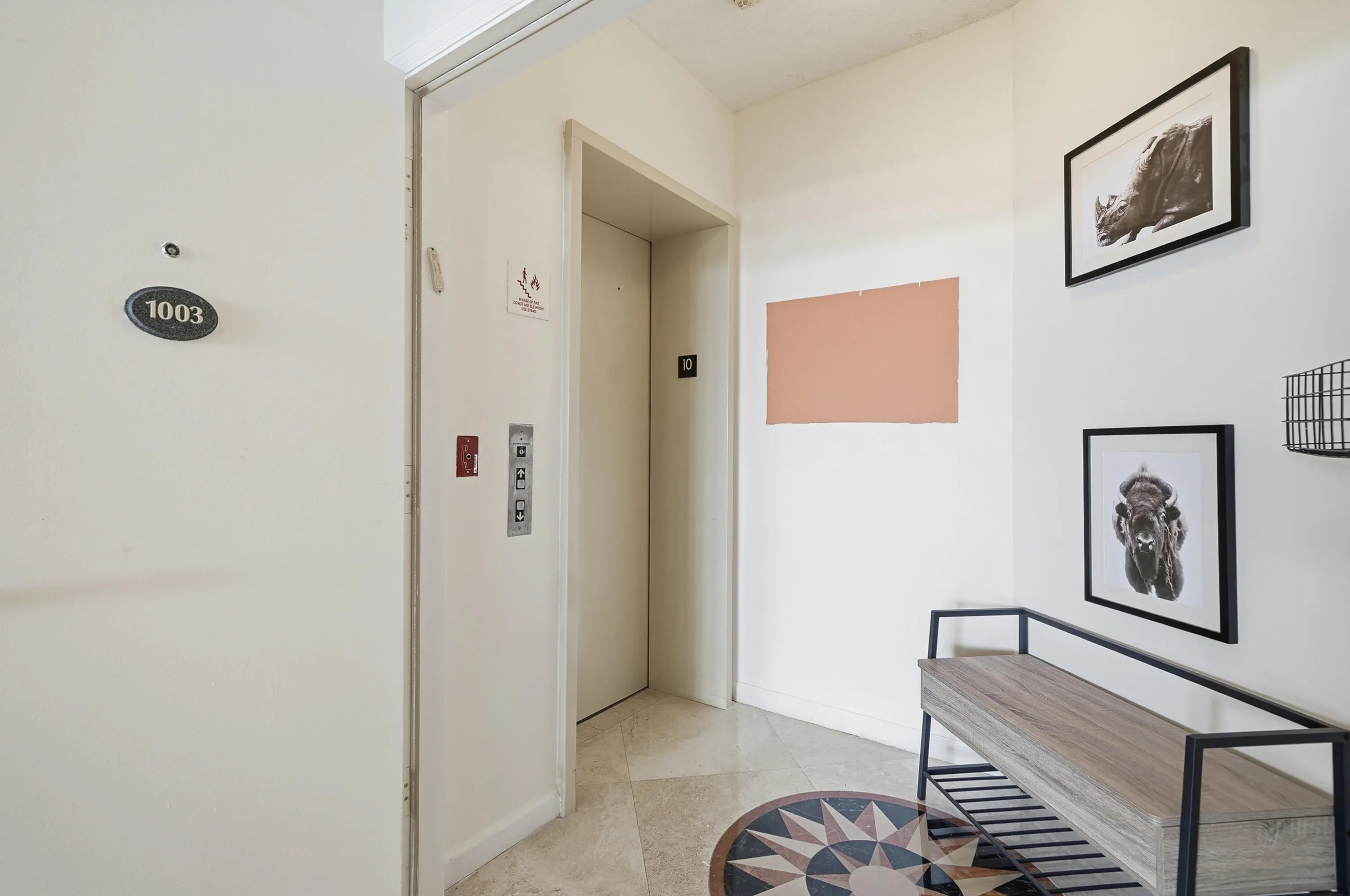 private unit elevatory lobby