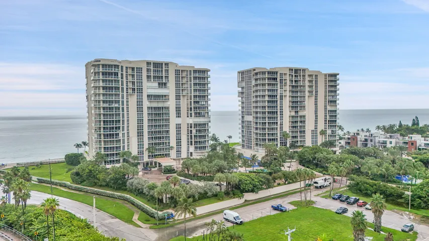 Renaissance on the Ocean - North and South towers