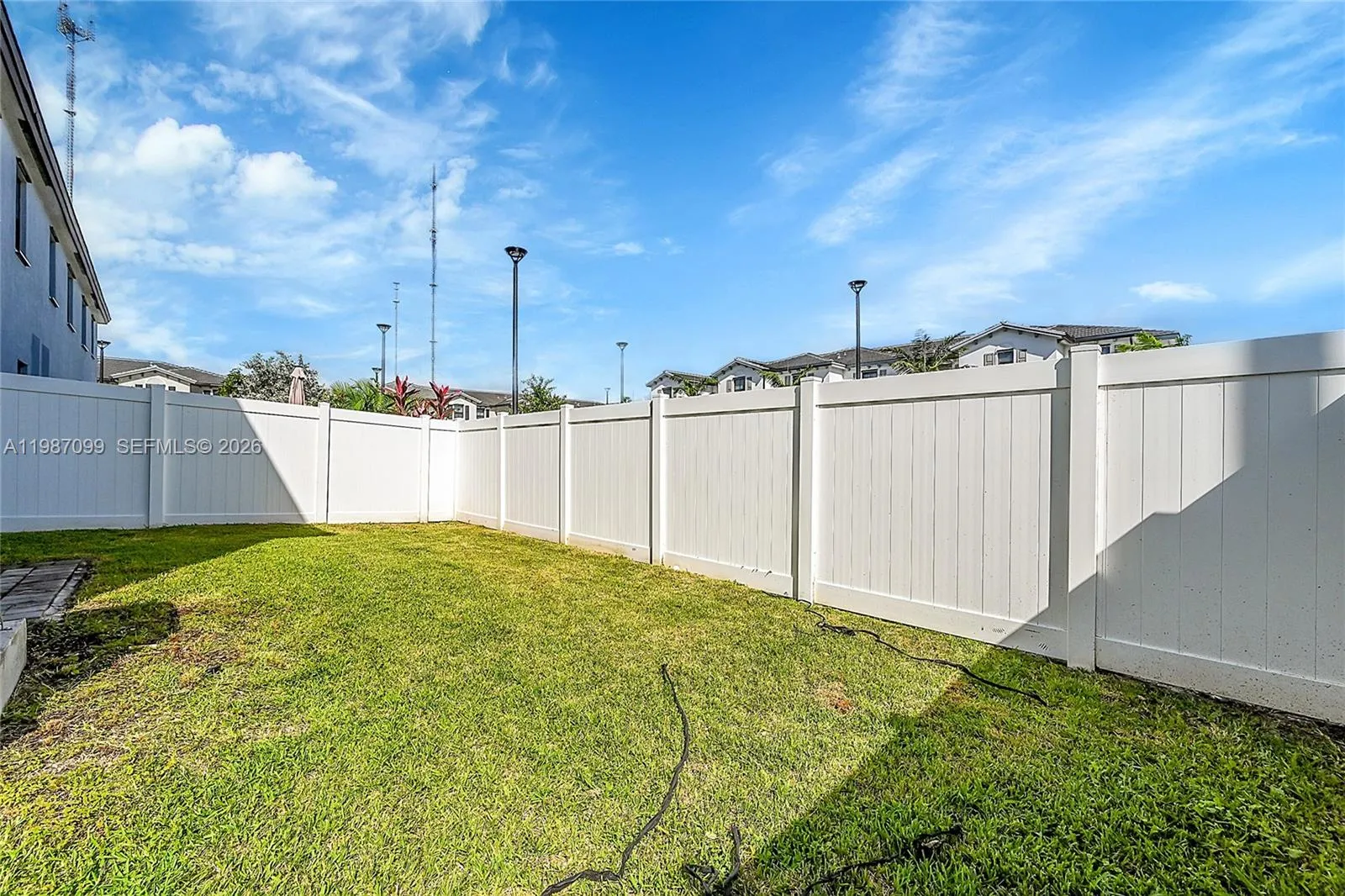 Property photo 93