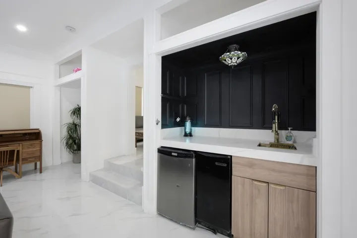 1629 S Lakeside Dr Lake Worth-large-015-