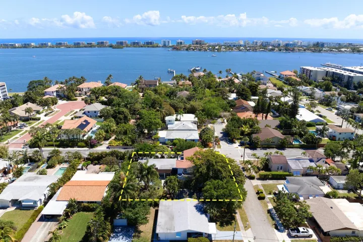 1629 S Lakeside Dr Lake Worth-large-035-