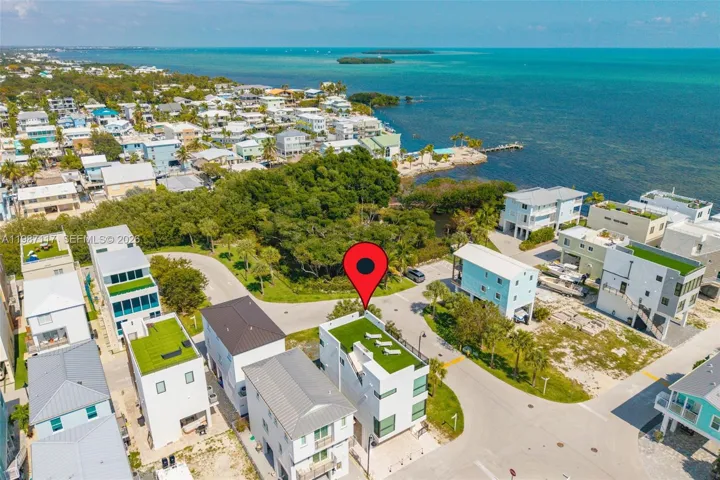Corner, next to preserve and 1 block to Ocean