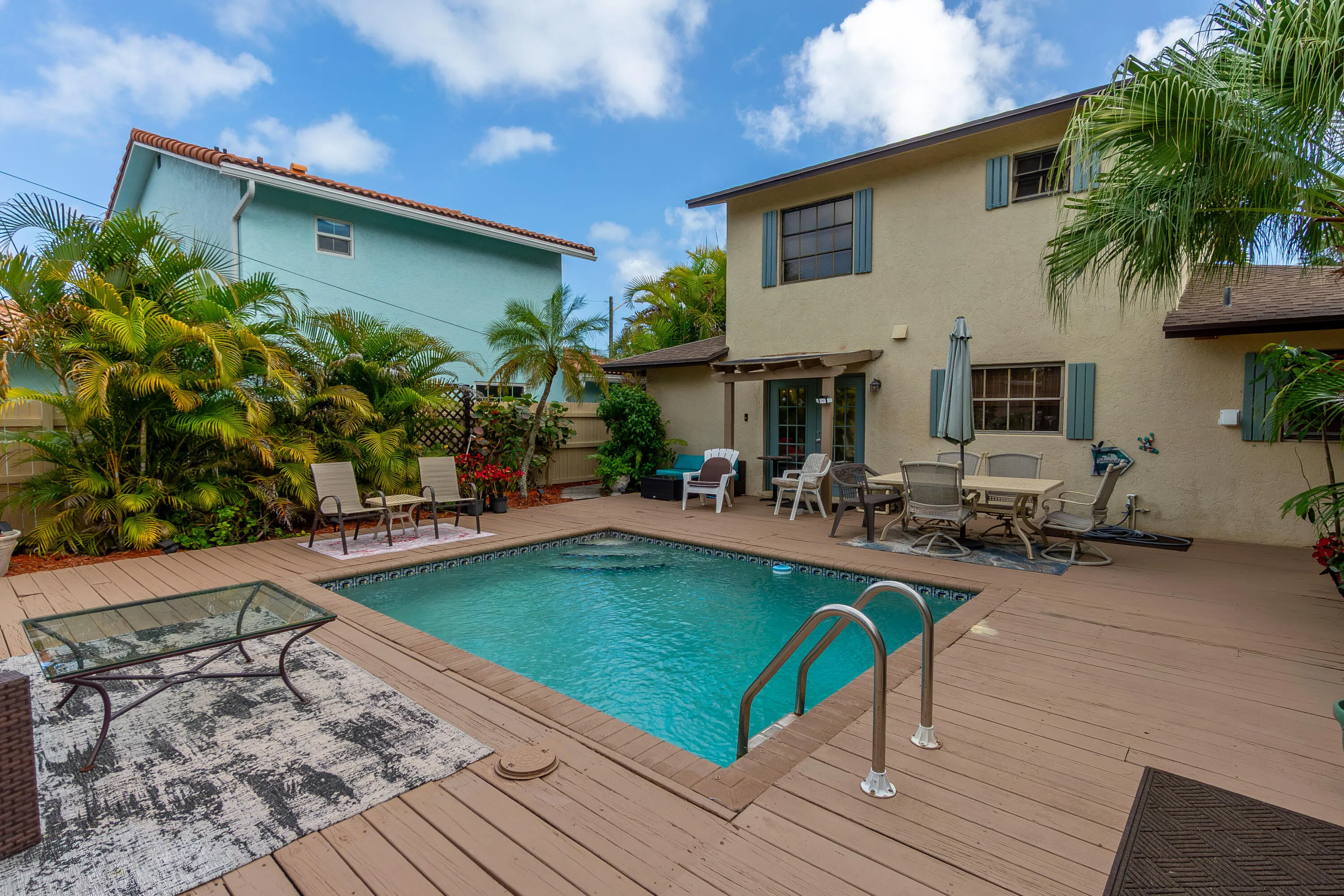 Backyard & Pool