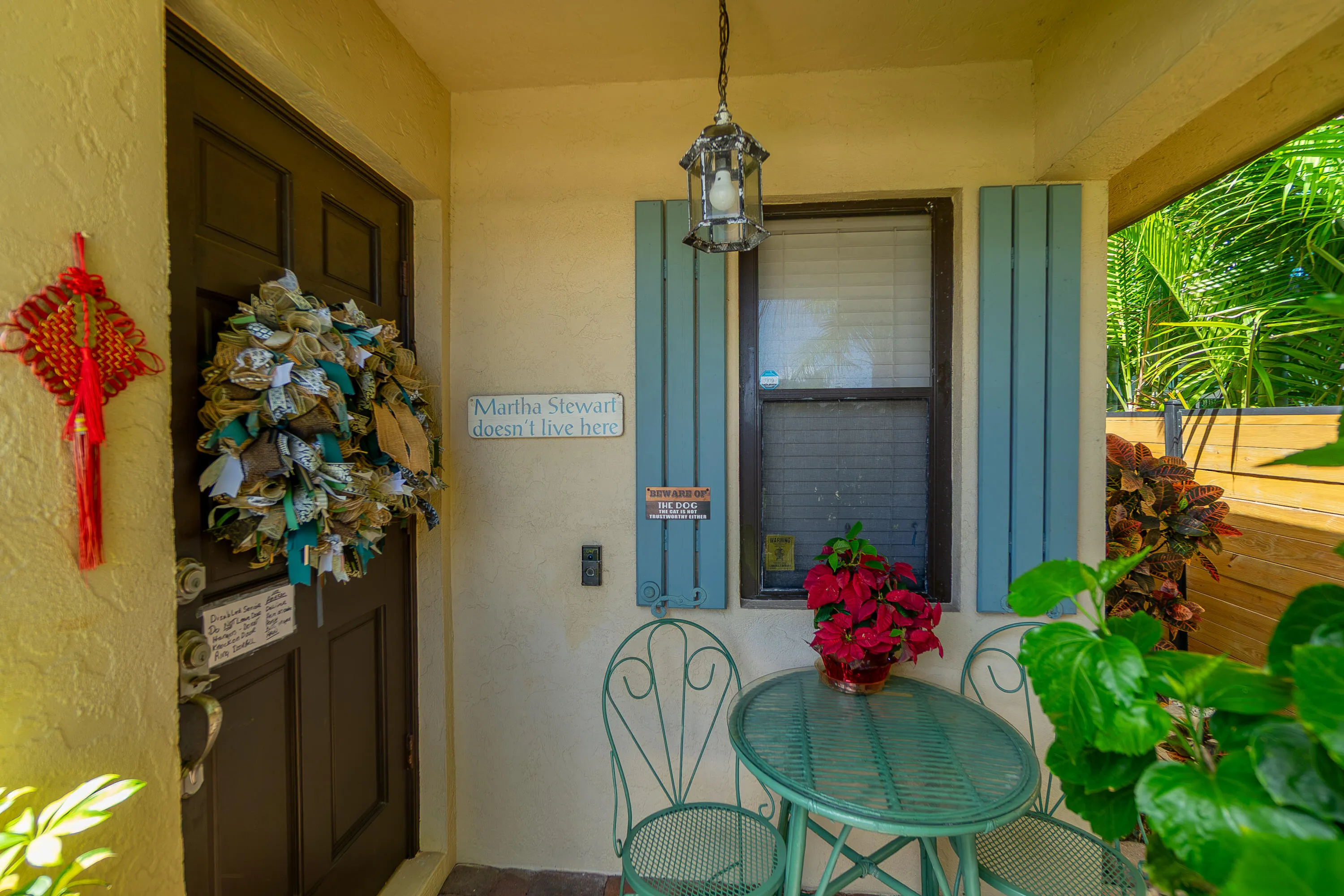 Front Entrance / Porch