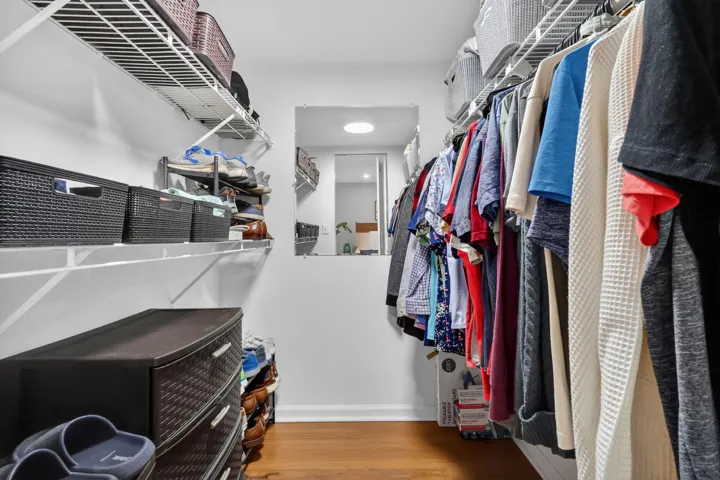 walk-in closet