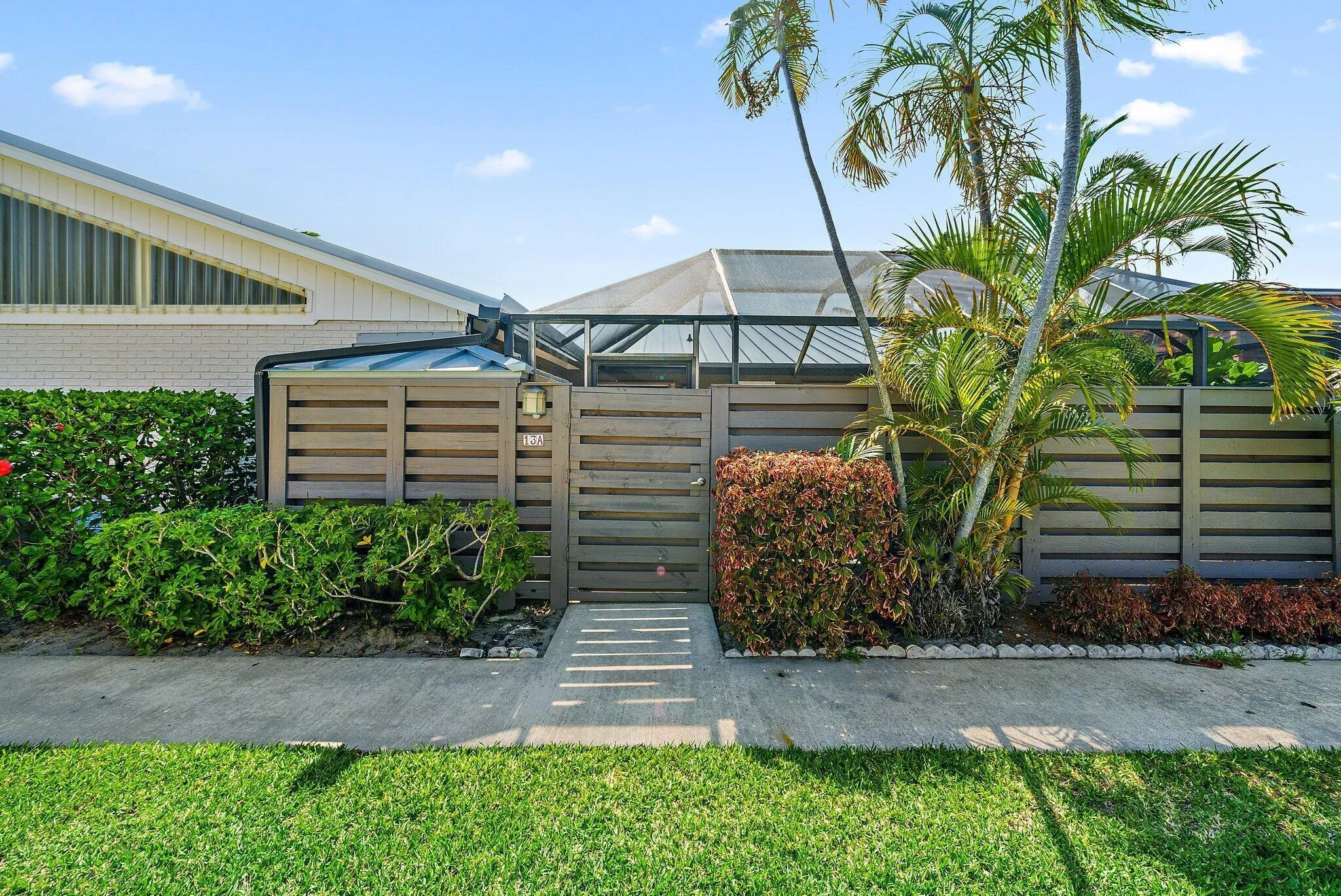 002-1801US1N13A-Jupiter-FL-SMALL