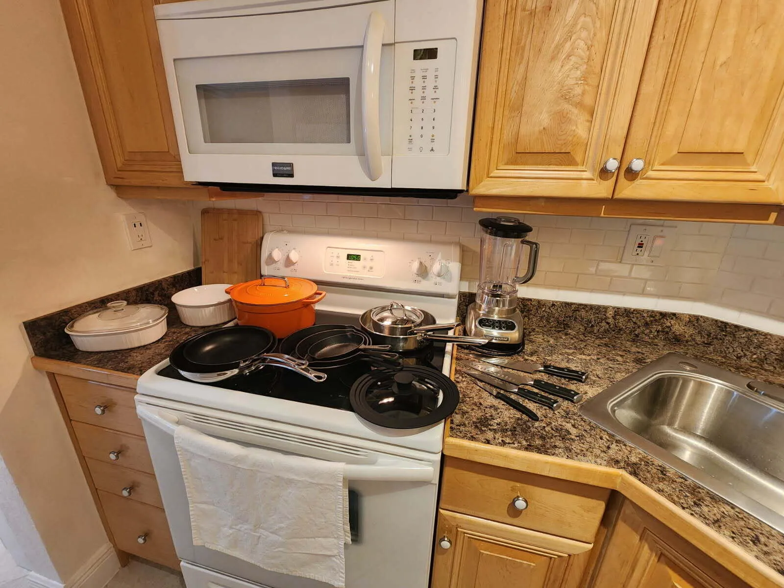 kitchen & items included (comes fully furnished)