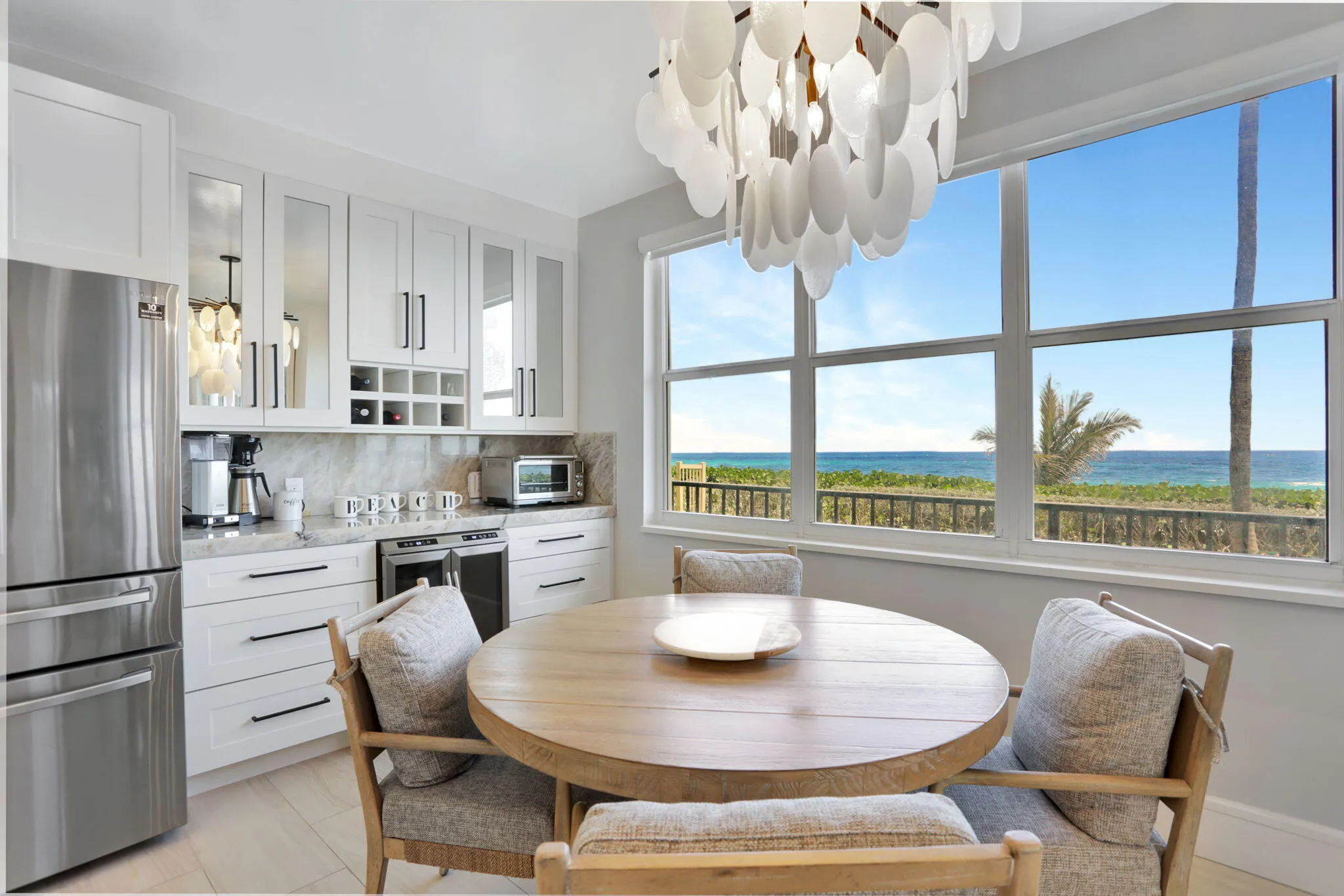 Breakfast Bar & Wine Cooler