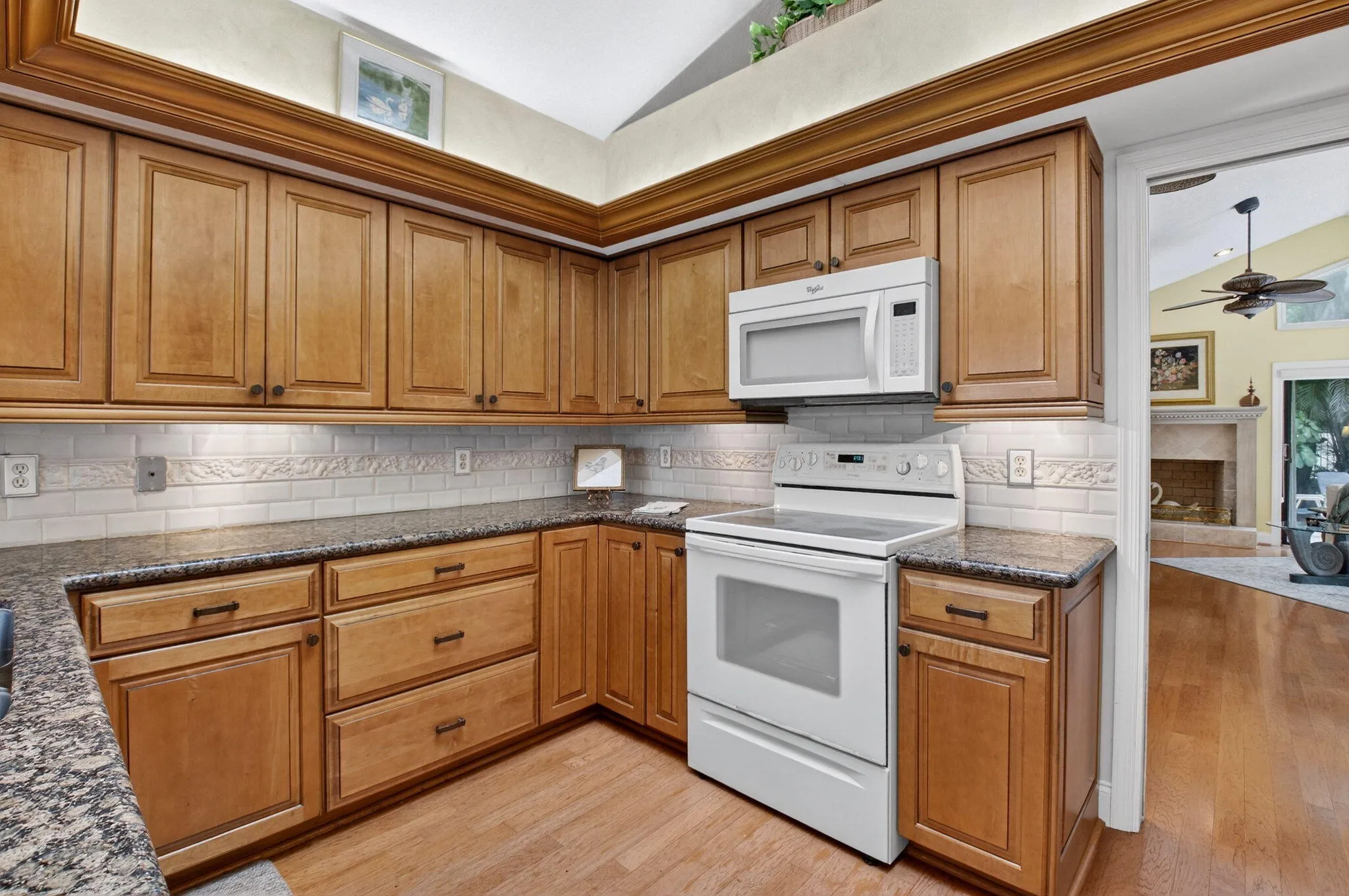 GRANITE COUNTERTOPS