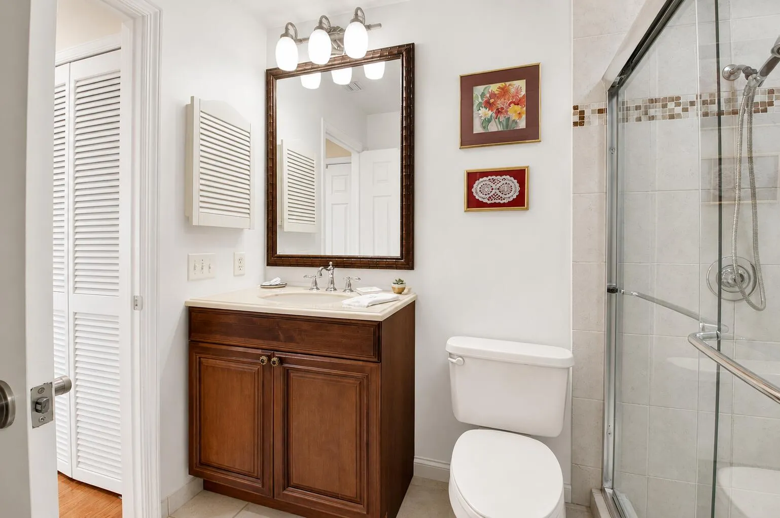 GUEST BATH WITH SHOWER