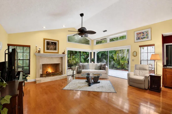 FIREPLACE AND CLERESTORY WINDOWS