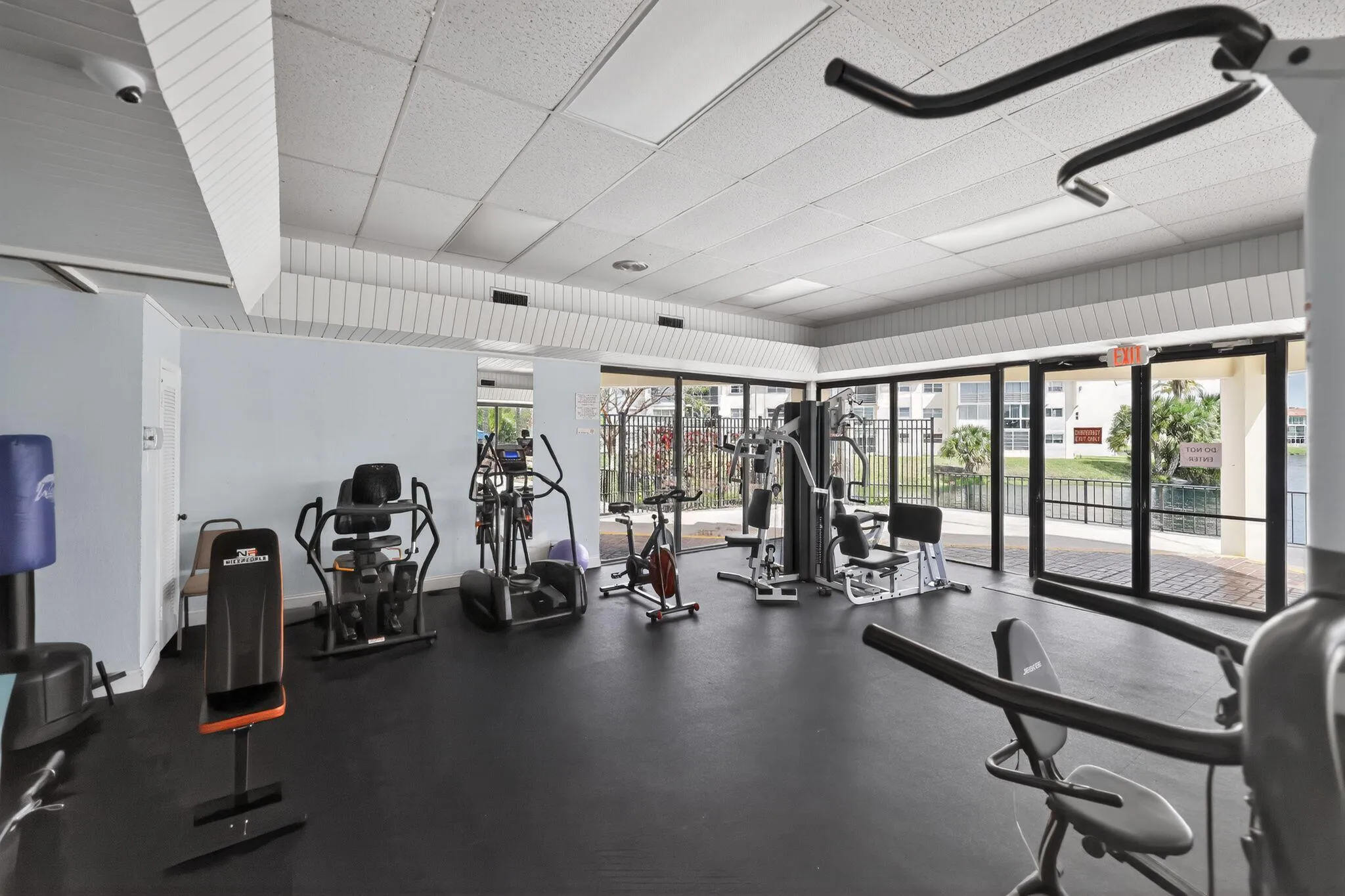 29_8051_Sunrise_Lakes_Dr_N_unit_307_Sunr