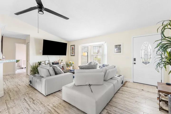 007-2114SoutheastMidtownRoad-PortStLucie