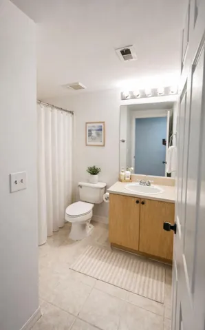 BATHROOM 2