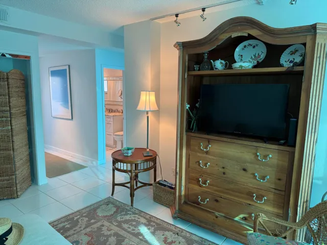 Area of living room